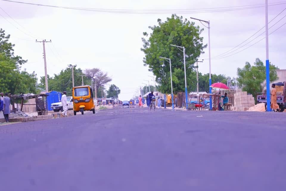 M_M_UMAR's tweet photo. Appreciation on 20.5km road and drainage at Bolori 2 ward.

Bolorill Youth Development Association (#BYDA) and the good people of Bolori ll ward have shown their warmest appreciation to the Executive @GovBorno @ProfZulum, for the...

https://t.co/EGiIuXiAGQ

@dauda_iliya @bundi58 https://t.co/F78lcrPgcV