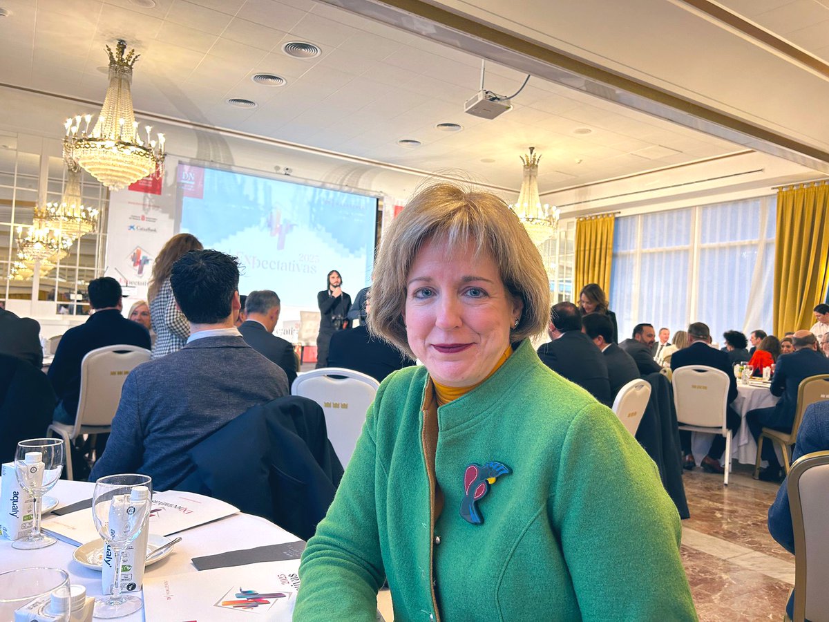 👍🏻Qué importante es parar, #reflexionar y #ESCUCHAR a los demás su opinión y punto de vista puede hacernos ver las cosas desde una perspectiva diferente. Gracias a <a href="/DiariodeNavarra/">Diario de Navarra</a> por la invitación a asistir al encuentro #Expectativas2025