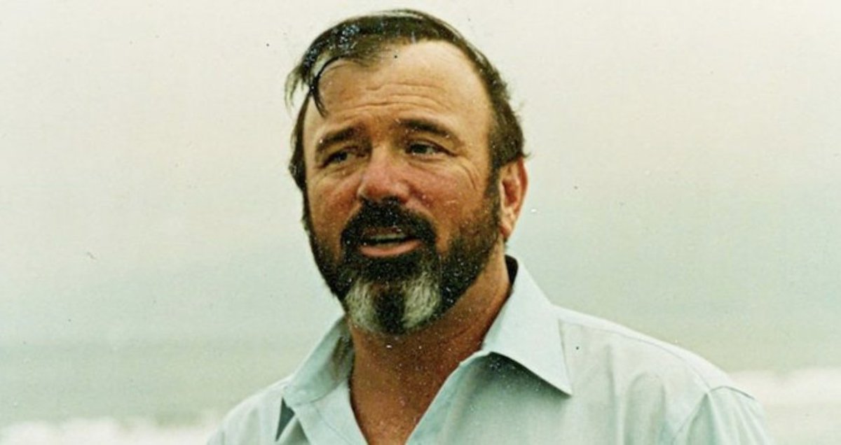 Gary Halbert: widely regarded as the greatest copywriter in history.

His sales letters generated $1,000,000,000 in revenue.

In The Boron Letters, he shared his step-by-step formula for making money and writing copy that sells.

Here’s how to use his timeless wisdom today 🧵: