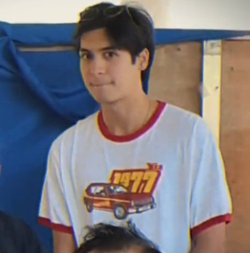 RegielynS13's tweet photo. i love it when the actors wears their own clothes 😩 may touch talaga ng personality nila https://t.co/Ws0QSP6VTU