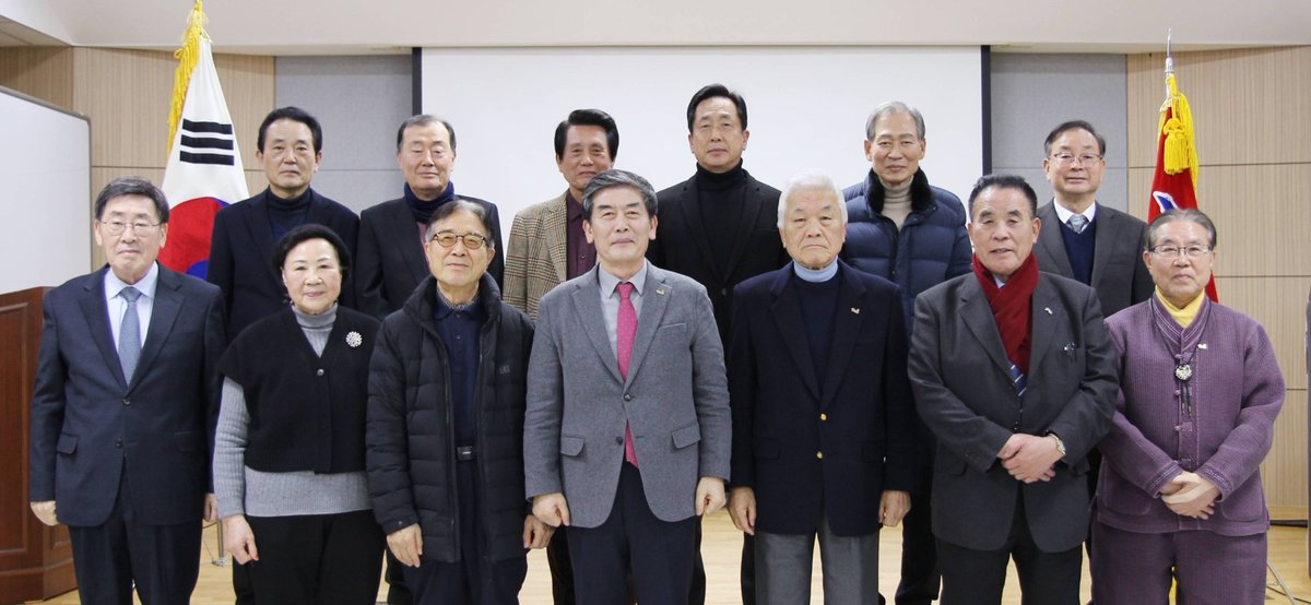 vomountain's tweet photo. 2.28민주운동기념사업회 2025년 제1차 원로자문회의와 이사회가 차례로 열렸다. #2.28 #원로자문회의 #이사회 https://t.co/iOs47bVYWe