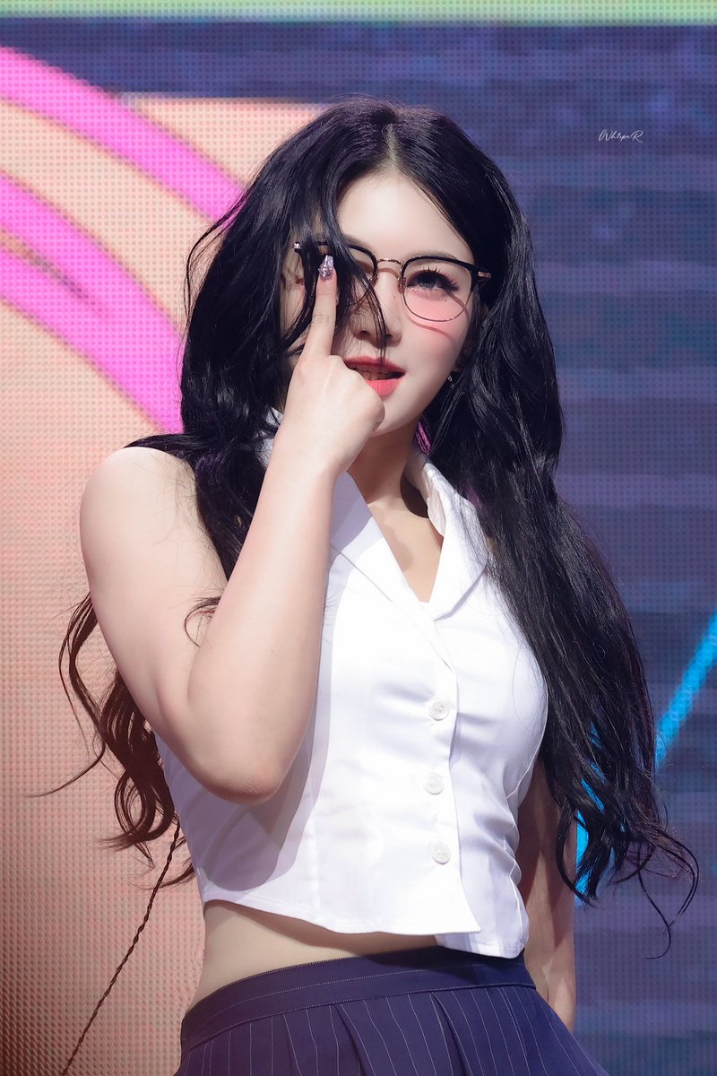 Wh1speR0123's tweet photo. #메론빵말고_아이사의_생일빵
 #KITTYKAT_ISA_DAY

다 좋았어,채영랑 함께한 시간 모두 눈부셨다✨

#이사진최고
#아이사 #ISA 
#스테이씨 #STAYC https://t.co/CEen52MmIZ