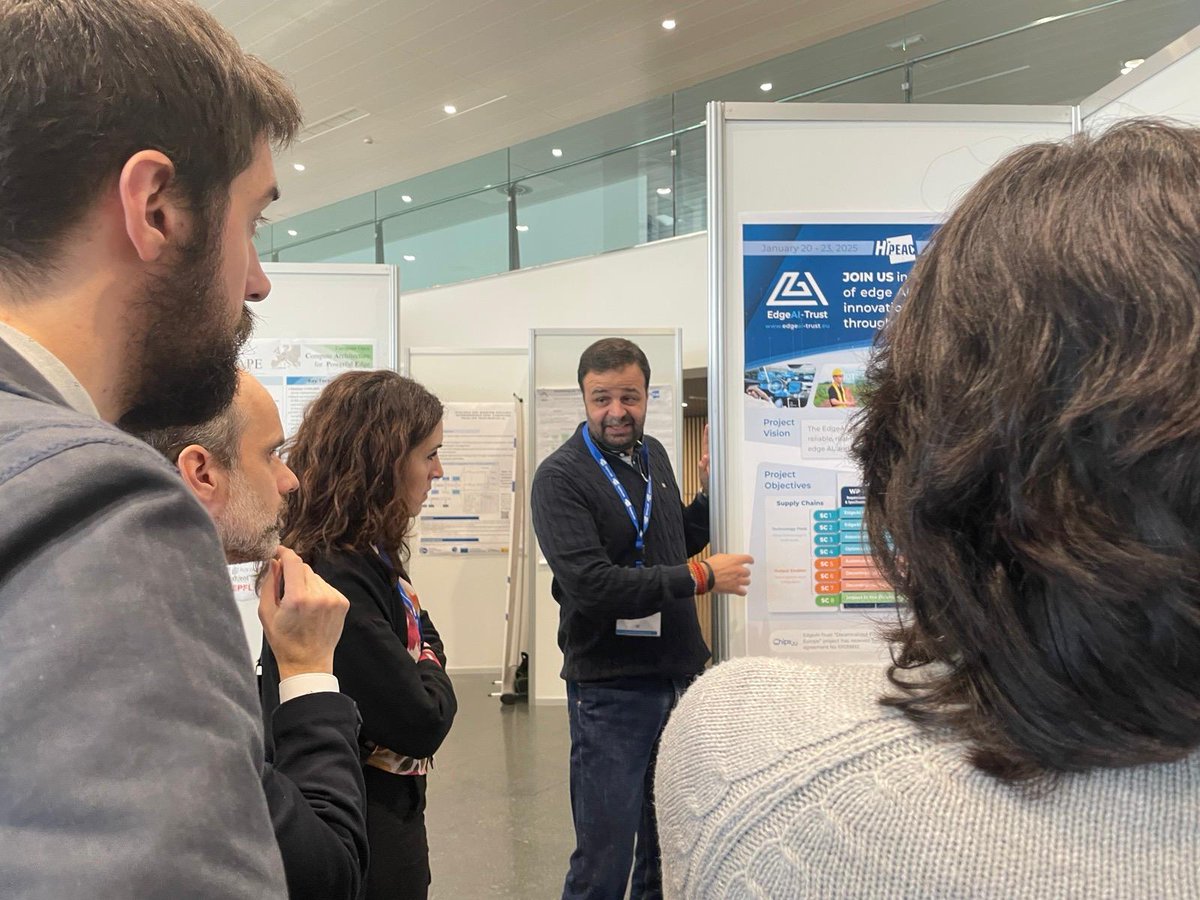 BSC_CNS's tweet photo. 🚀Last Day of #HiPEAC25!
💻BSC researchers show their participation in several European projects as part of the European Projects poster session
👓🌐The Earth Sciences Department unveils their virtual reality glasses as part of the Destination Earth project https://t.co/uzeSIRW5rQ