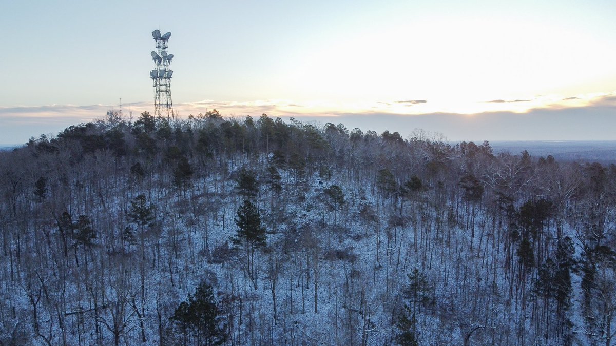 J_Sprankle's tweet image. A snow-capped peak in the Midlands of SC. Who knew that could be a thing? 🏔️ #SCwx
📍Little Mountain, SC
