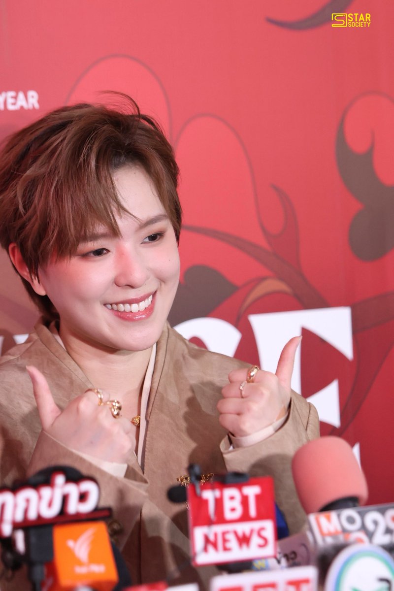 STARSOCIETY_TH's tweet photo. “ซันนี่ เกวลิน” ร่วมเฉลิมฉลองสุดยิ่งใหญ่ ตรุษจีนปีมะเส็ง ในงาน “centralwOrld The Great Chinese New Year 2025”

#ซันนี่เกวลิน  
#Sunnee #Sunnee杨芸晴
#CTWCNY2025xSunnee
#CTWCNY2025
#มะเส็งมาเฮงที่เซ็นทรัล #TheGreatChineseNewYear2025 https://t.co/4UAy6FNlcW