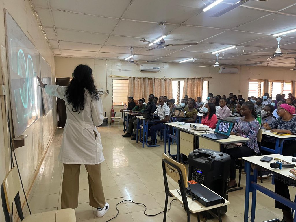 SungitaKumar's tweet photo. So thrilled to be at Tamale Teaching Hospital in Ghana for 3 weeks, where I get to teach neurology to medical students and residents, and learn from the experts here! From lectures to the wards, hands-on teaching is always a blast #globalneurology https://t.co/jy1UgFYFlZ