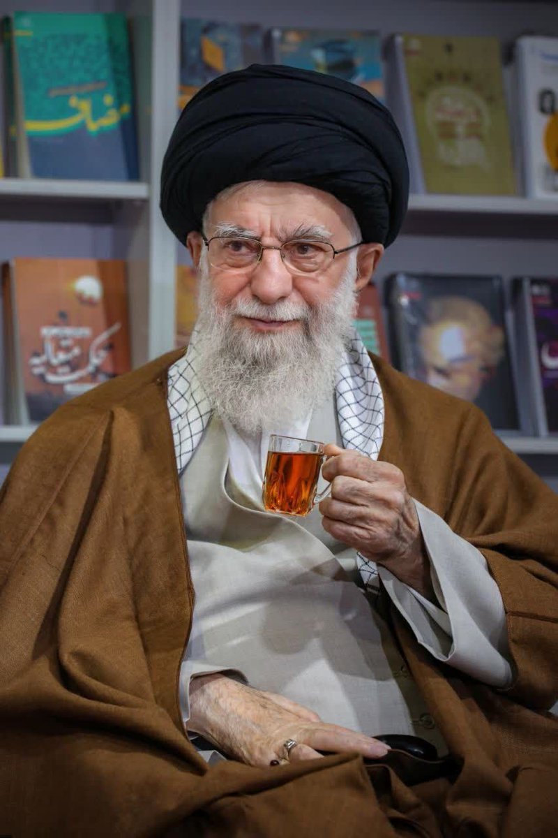 ali018504943273's tweet image. جهت حفظ اکانتم از شر شیاطین 😍🌸
ان شاء الله حضرت آقا سایتون همیشه بالای سر ما باشه
پدر بزرگ ایران🥺❤️🩹
#لبیک_یا_خامنه_ای