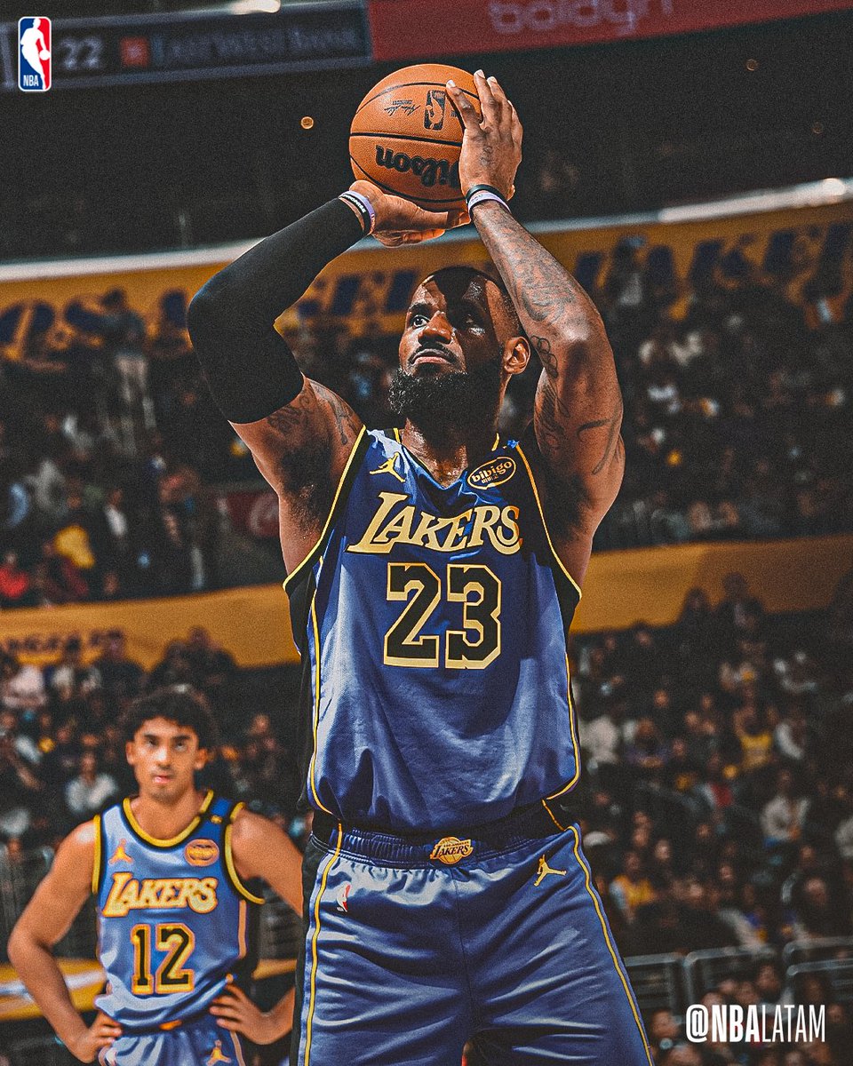 El segundo jugador en la historia de la NBA en registrar un triple-doble después de cumplir 40 años.

👑 LeBron James 👑
