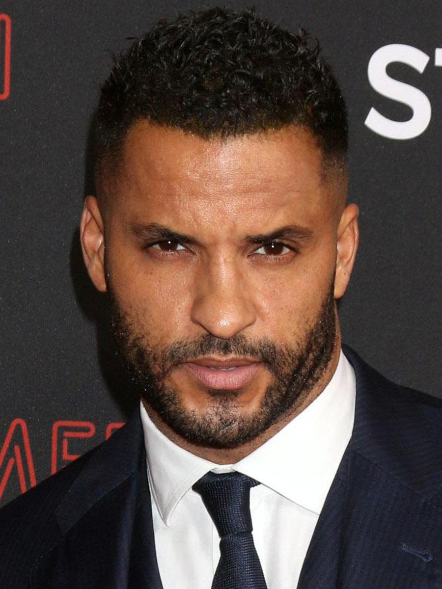 dudes18plus's tweet photo. Handsome Actor Ricky Whittle's Huge Cock https://t.co/WRtWkXuwiV