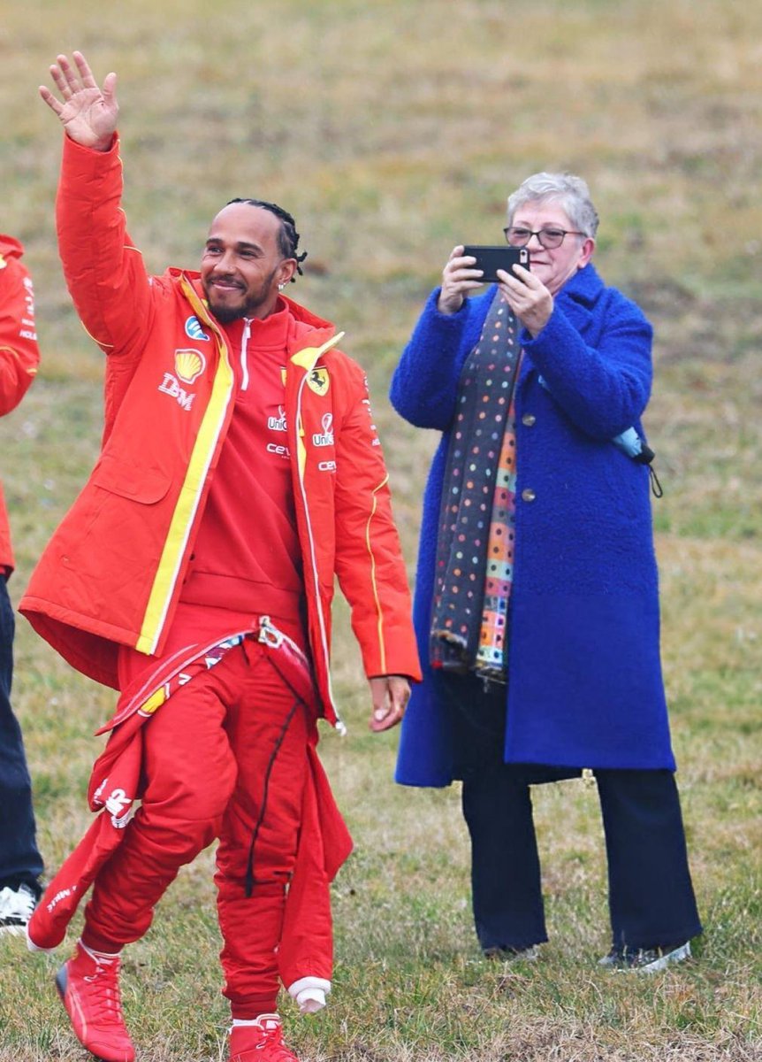 Alex_Racing1's tweet image. Voir une Maman être fière de son fils, c'est toujours quelque chose ❤️

#F1