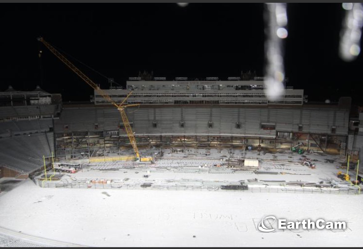 medzFSU's tweet photo. Live camera at Doak lol https://t.co/qs7eGmBTmu