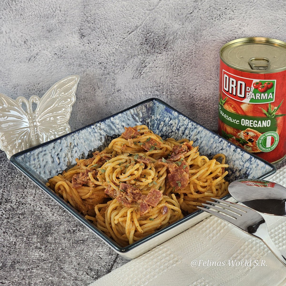Felina1710's tweet photo. https://t.co/Hn9kNN9SdK

#felinasworld #familyfood #comidafamiliar #foodblogger #recipe #receta #rezepte #foodblog #thermomixliebe #thermomixrezepte #thermomix #monsieurcuisine #camping #campingküche #campingessen #campingfamilyfood #campingfood #pastapasta #pasta #pastalover https://t.co/KkYaazaMuI