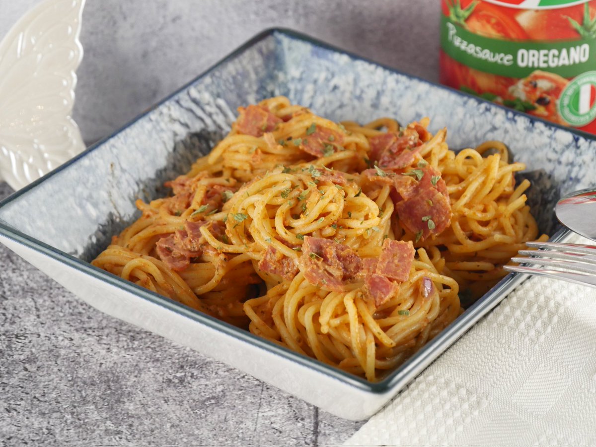 Felina1710's tweet photo. https://t.co/Hn9kNN9SdK

#felinasworld #familyfood #comidafamiliar #foodblogger #recipe #receta #rezepte #foodblog #thermomixliebe #thermomixrezepte #thermomix #monsieurcuisine #camping #campingküche #campingessen #campingfamilyfood #campingfood #pastapasta #pasta #pastalover https://t.co/KkYaazaMuI