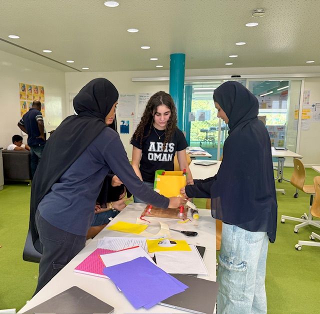 ABISOman's tweet image. Our Grade 9 students delved into science with a hands-on project designing and testing rockets and catchers! They explored Newton&apos;s principles of force, showcasing teamwork, critical thinking, and creativity. A true display of innovation and collaboration!
#IBMYP #IBScience #ABIS