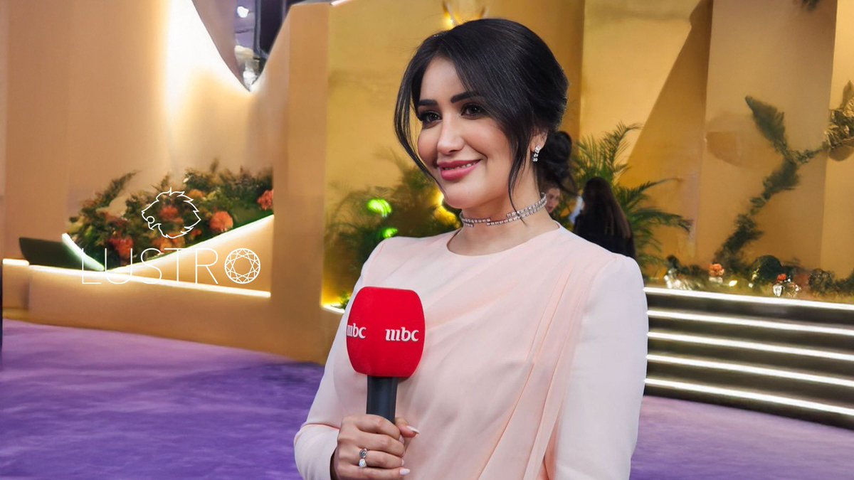 بعض اللقطات التي تسلط الضوء على إطلالات النجمات اللواتي تألقن بمجوهرات LUSTRO على سجادة اللافندر في حفل توزيع جوائز #Joyawards2025
#JOYAWARDS 

<a href="/Suhanowailaty/">سها نويلاتي</a> 
<a href="/Bibii6363/">المطربة الرشيقة بيبي العبدالمحسن</a> 
<a href="/KindaHanna83/">Kinda Hanna</a> 
<a href="/narjesalawami/">نرجس العوامي#أمي🇸🇦</a>