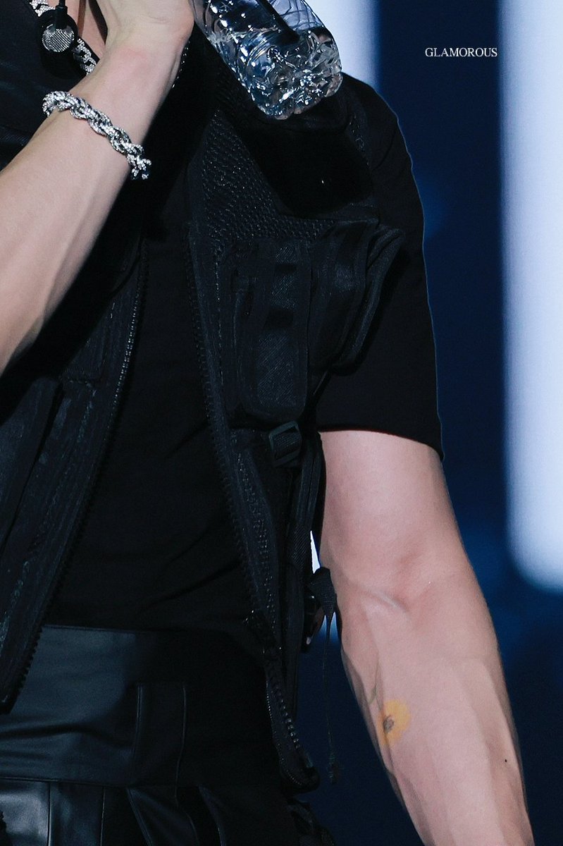 250118 THE MOMENTUM

#JOHNNY #쟈니 #ジャニー #서영호 #JOHNNYSUH #영호 #NCT127 #NCT