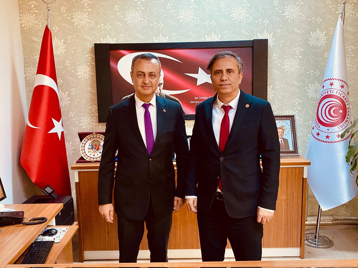 Bilecik Şeyh Edebali Üniversitesi Genel Sekreteri  Sayın Muhammed BÜYÜK , Bilecik Ticaret İl Müdürlüğümüze iade-i ziyarette bulundular. Ziyarette 2025 yılında üniversitemiz ile işbirliği içinde yapılması planlanan, faaliyetler ve projeler hakkında istişarelerde bulunduk.