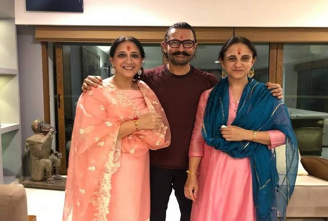 itsme_ijk's tweet photo. Women in Aamir Khan family

Sister Nikhat Khan☪️ - Santhosh Hegde🕉
Sister Farhat Khan☪️ - Rajeev Datta🕉
Cousin Nuzhat Khan☪️ - Anil Pal🕉, Raj Zutshi🕉
Daughter Ira Khan☪️ - Nupur Shikhare🕉
Niece Zayn Khan☪️ - Abhishek Saha🕉

One muslim family, 6 hindu jijas https://t.co/8nXqDpFh29