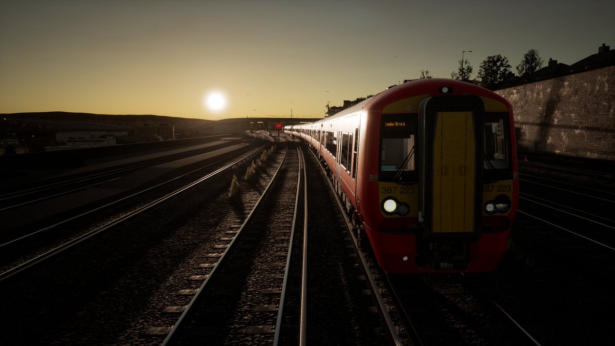 Reecy211994's tweet image. #TrainSimWorld5 #TrainSimWorld5Screenshot #Class387 #GatwickExpress #BrightonMainlineDLC 
@trainsimworld @dovetailgames @RivetGames @SkyhookGames @JustTrains