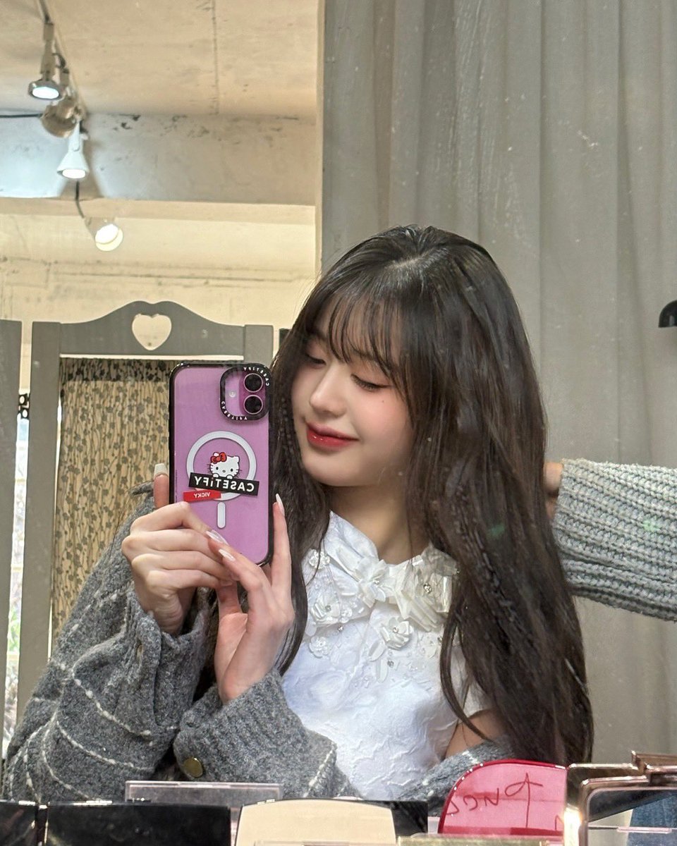 wonyoungpics's tweet photo. 🤍 instagram update https://t.co/4JN7HB4G3T