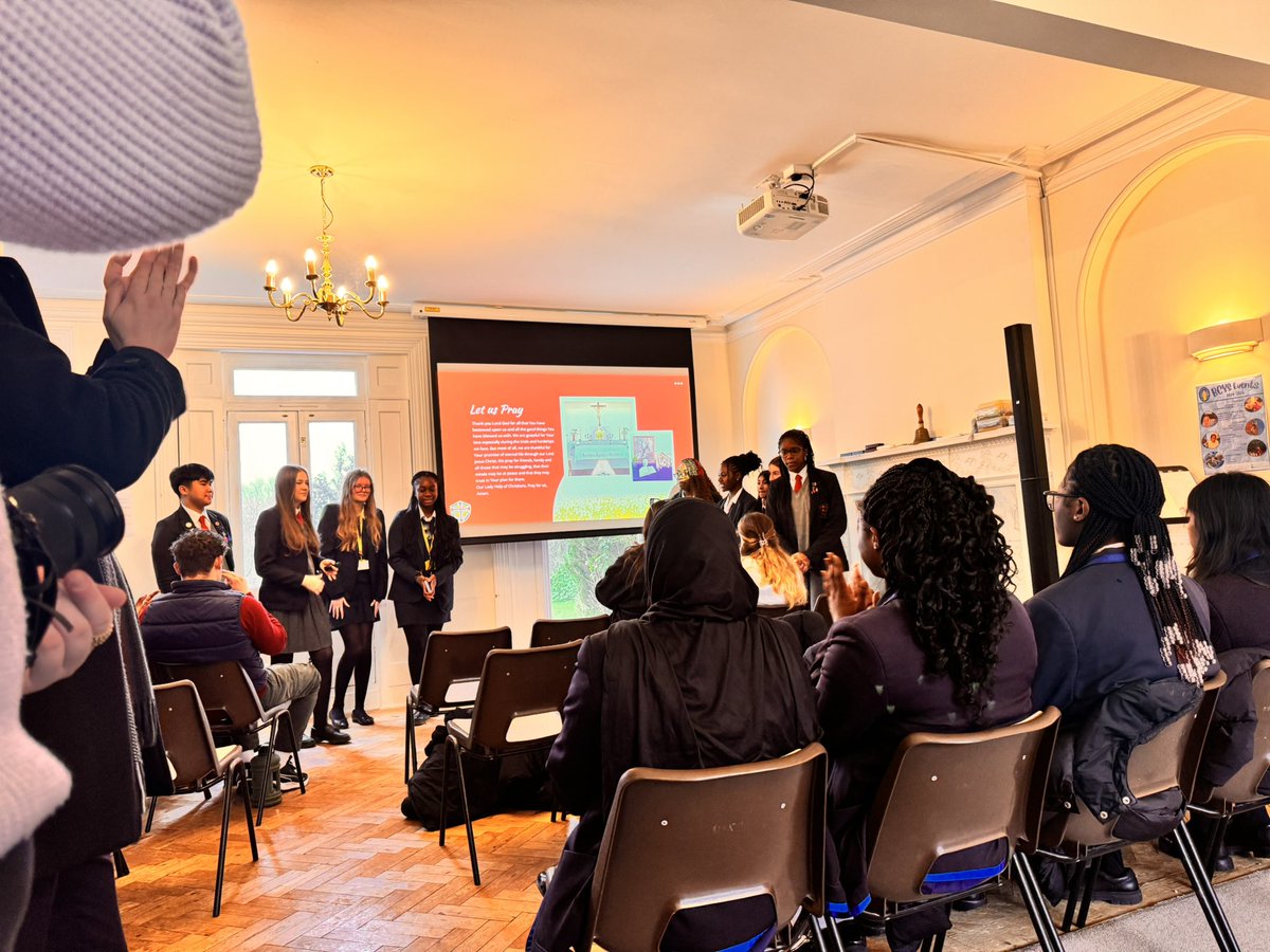 Great to be with <a href="/CaritasDOB/">Caritas Diocese of Brentwood</a> &amp; 50 staff &amp; students from <a href="/HFCSWaltham/">Holy Family Walthamstow</a> <a href="/Palmer_Catholic/">The Palmer Catholic Academy</a>  <a href="/allsaintscsch/">All Saints CSch</a> <a href="/TheCampionSch/">Campion Exposed</a> <a href="/IlfordUrsuline/">Ilford Ursuline High</a> on our #Catholic Youth Leadership Training Day <a href="/BrentwoodRC/">Diocese of Brentwood</a> <a href="/CitizensUK/">Citizens UK</a>