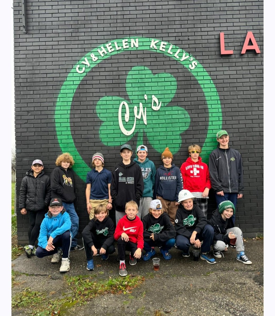 🏒💚 Hespeler Shamrocks LL U13 Team Allum had a blast at the Aylmer Silver Stick Tournament! 🎉 Between games, they hit the lanes at Cy’s Bowling for some team bonding and fun 🎳💪.