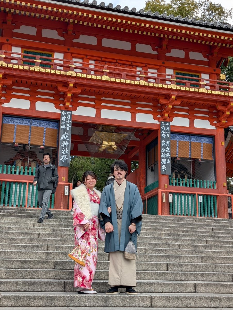 結婚しました💍🌹

国際結婚ですが、これから2人で幸せな家族を作ろうね❣️
こんな2人ですが今後ともよろしくお願いします🇺🇿🇨🇦🇯🇵

#国際結婚 #married #結婚 #夫婦 #プロポーズ #幸せ #happy