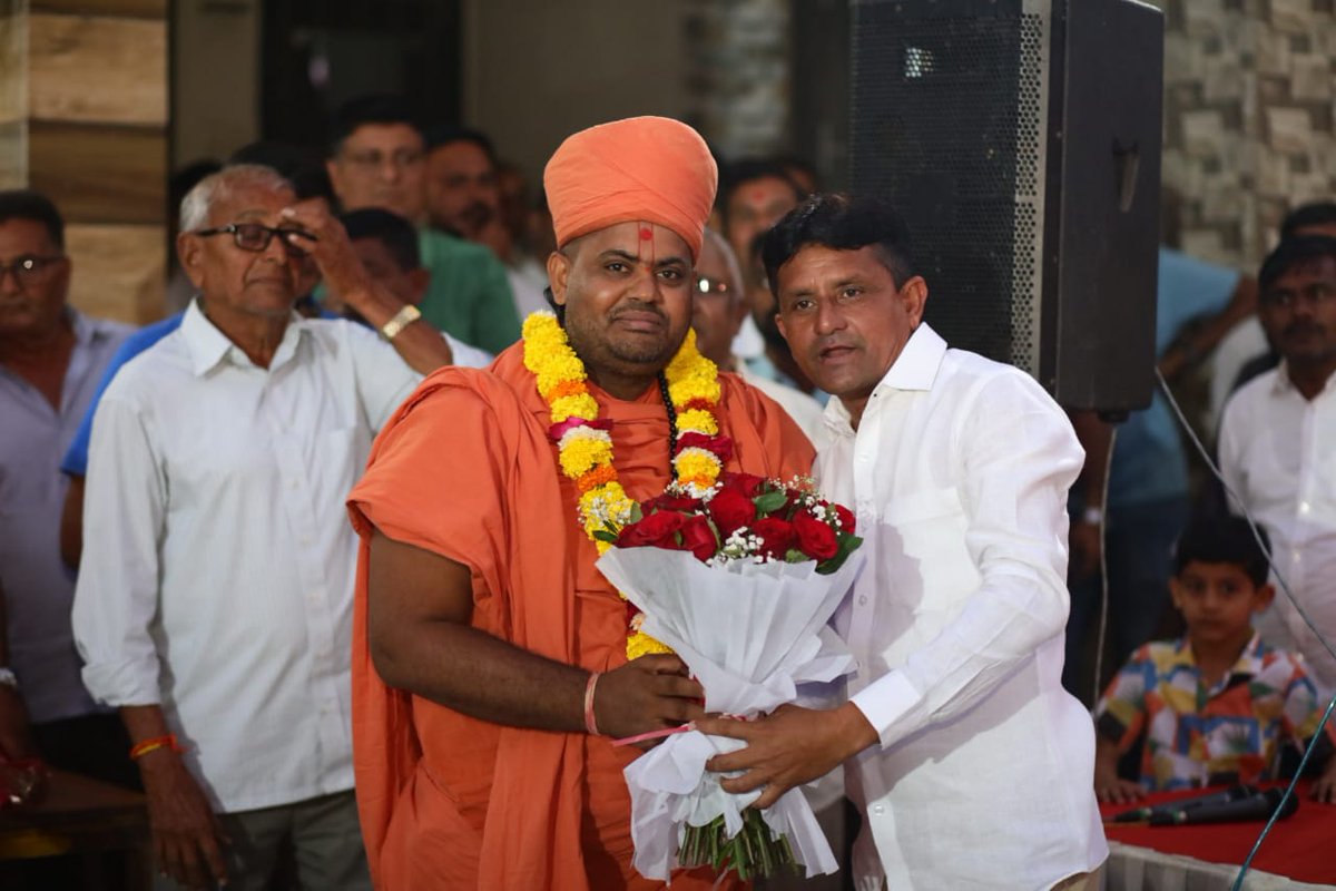 PragneshNaik3's tweet photo. SUDA's development work inauguration at Tantizghada village, Bardoli was a great success. With the presence of local leaders, new foundations were laid for the village's future. The event turned into a memorable moment thanks to enthusiastic participation. #CommunityDevelop #SUDA https://t.co/U19r6bHlRG