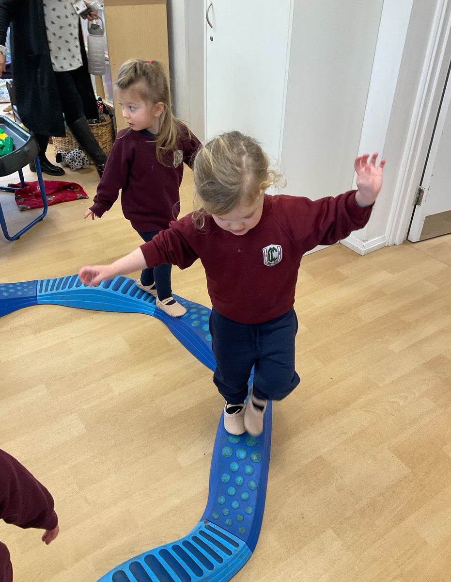 ClairesCourt_EY's tweet photo. An afternoon of developing the inner core muscles. The children alternated between a dance lesson and specific core strength activities. #CCNursery #CCExpressiveArts #CCPE https://t.co/UHc9YdrWc1