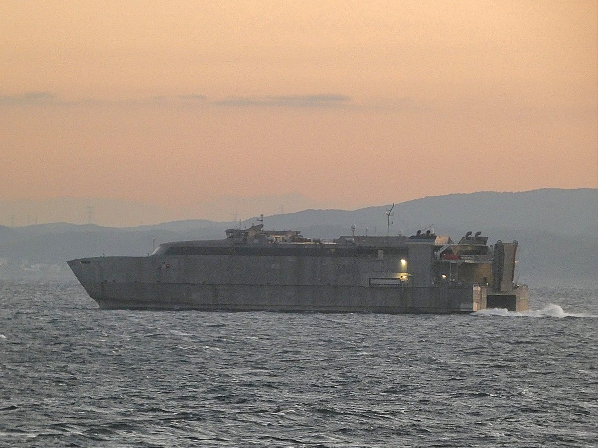 WarshipCam's tweet photo. USNS Guam (T-HST-1) high speed transport vessel coming into Yokohama, Japan - January 22, 2025 #usnsguam #thst1

SRC: TW-@MICHIYAM https://t.co/3qDsLFtssR
