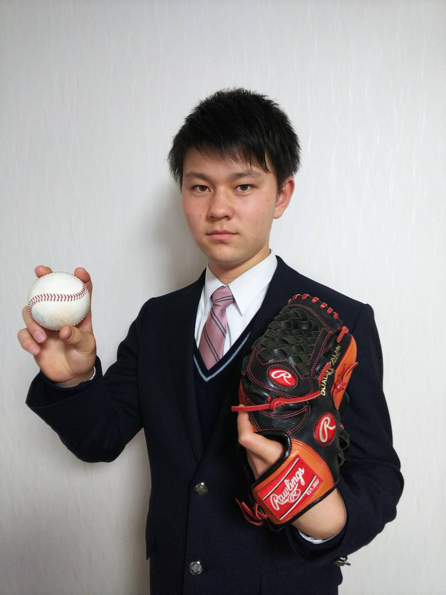 tkdZEB_of's tweet photo. 本日、ジョセフが武田高校最終日でした。

3年生はまだ受験勉強真っ只中ですが、一足先にアメリカ🇺🇸⚾️に飛び立ちます。
中学合わせてあっという間の6年間。
本当に成長しました。

卒業式は参加できませんが、🇺🇸で頑張ってくれるでしょう！

Joe!負けんなよ！ https://t.co/FyO9lKrR8a