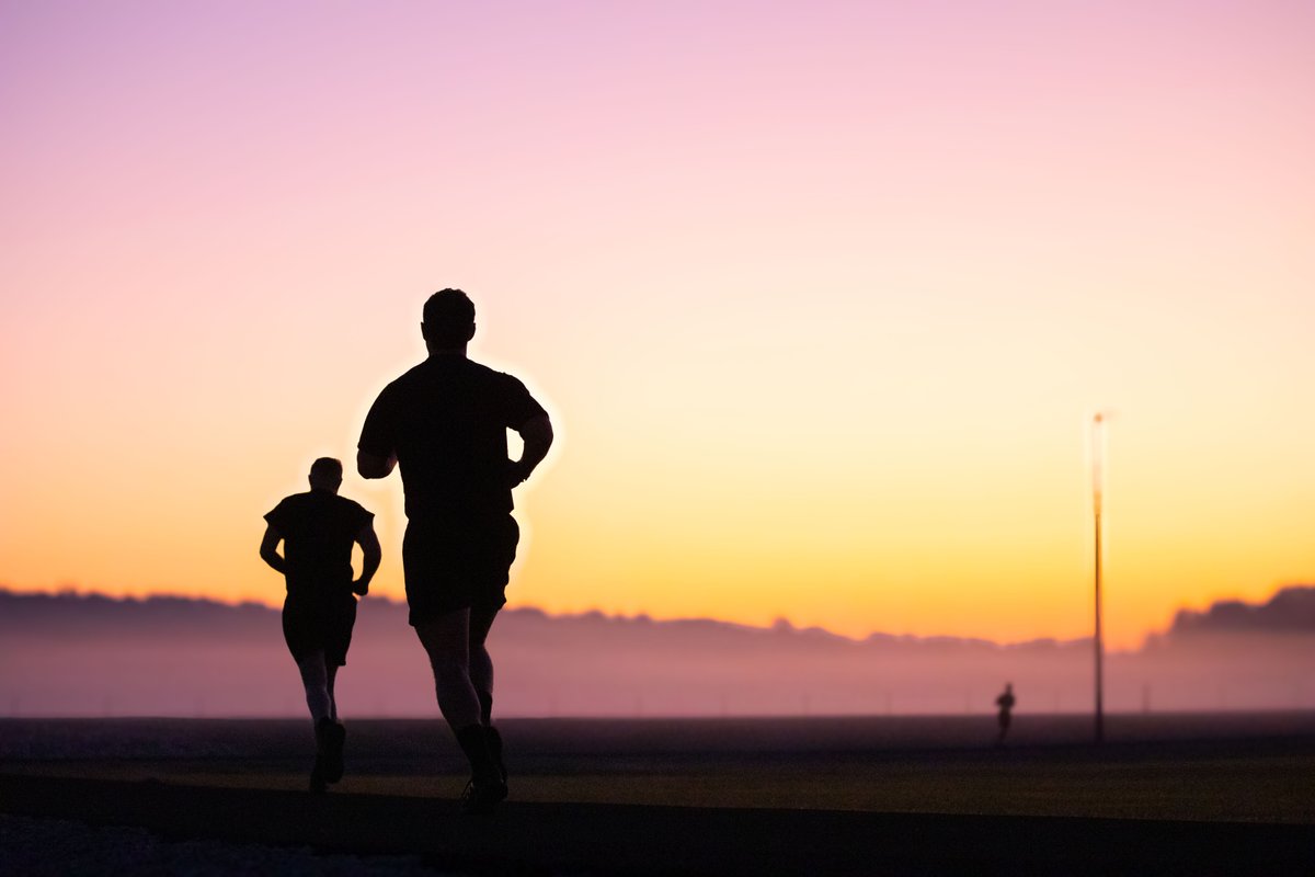 USArmyReserve's tweet image. The Double Eagle Fitness Challenge VII is in its second week; how are you doing? 👀 
The Double Eagle Fitness (DEFIT) Challenge is a 10-week holistic health and fitness (#H2F) program designed for teams and small, medium, and large units. 🏋️ 
#NewYearNewYou
#ArmyLife