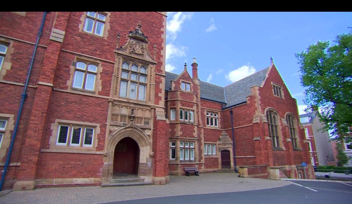 BBCMarkSimpson's tweet image. A former pupil of Methodist College Belfast has been awarded £50k after "degrading" videos were recorded of him on a school rugby trip. 
bbc.co.uk/news/articles/…