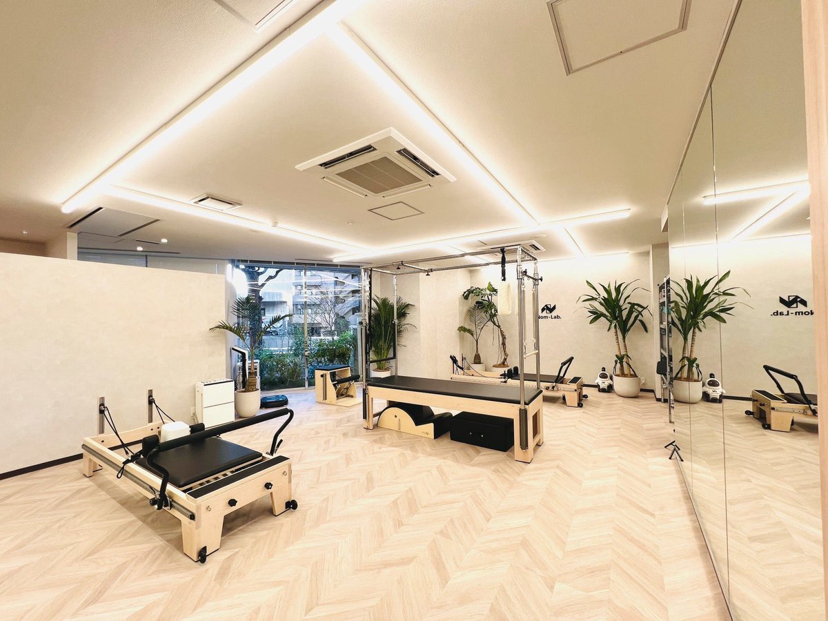 sawablo's tweet photo. 友人の野村忠宏さんが目黒区青葉台で新しく開業した鍼灸接骨院&ピラティスのNom-Lab.へ行ってきました。
https://t.co/sIrxk13SHz
妻が #ピラティス を体験。丁寧で優秀な先生がしっかりサポートしてくれました。今週土曜日まで無料体験実施中ですので、皆さんも是非!本当に良いです。
#ノムラボ https://t.co/vTNCkJoCrB