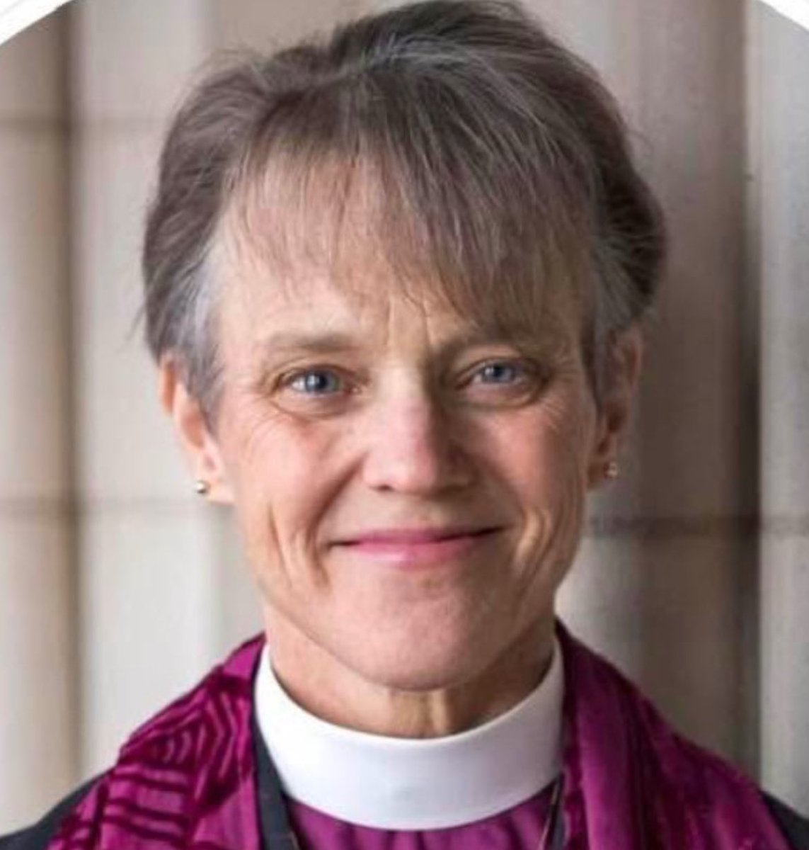 bowl_of_worcel's tweet photo. bishop budde before sermon vs after sermon https://t.co/O7yrMuqbj4