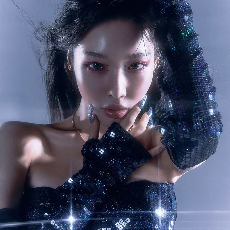 kchartsmaster's tweet photo. CHUNGHA announces her comeback with the EP ‘Alivio’ for February 12th. https://t.co/g1bDbLGPUy