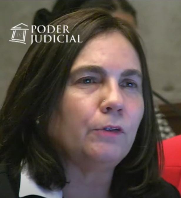 PatricioMery's tweet photo. Último minuto: Fiscalía Regional de alta complejidad abre investigación contra Fiscal Herrera, Armendariz y otros, por prevaricación y obstrucción a la justicia en contra de @danieljadue. En desarrollo. 

@PJudicialChile @FiscaliadeChile @latercera @biobio @canal13 https://t.co/PrhS8di7J6