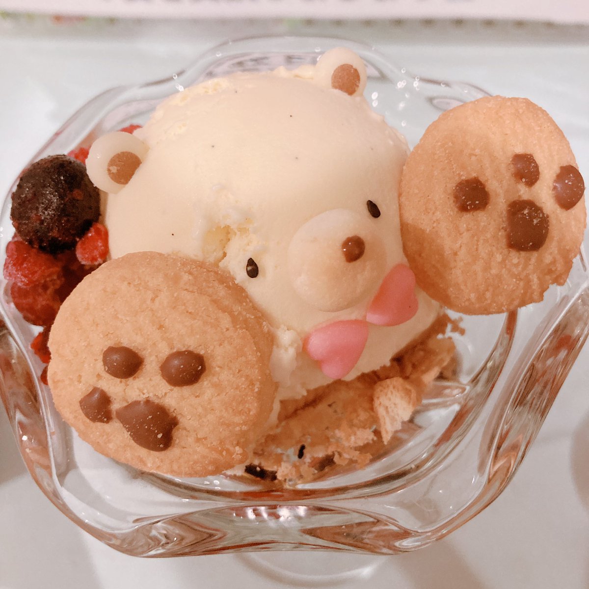 本日もありがとうございました！

今日はいつも以上に頑張っちゃったな~の日でした(≧ω≦)b
天才かもしれない🙋🏻‍♀️
そしてもぐ券でパフェ食べました🍨
ありがとう🤗💖

自撮りしてるアプリ変えたらなんか可愛いフレームついてるやつ見つけたので何枚か撮ってみました🙋🏻‍♀️
いい感じのやつある？🤩