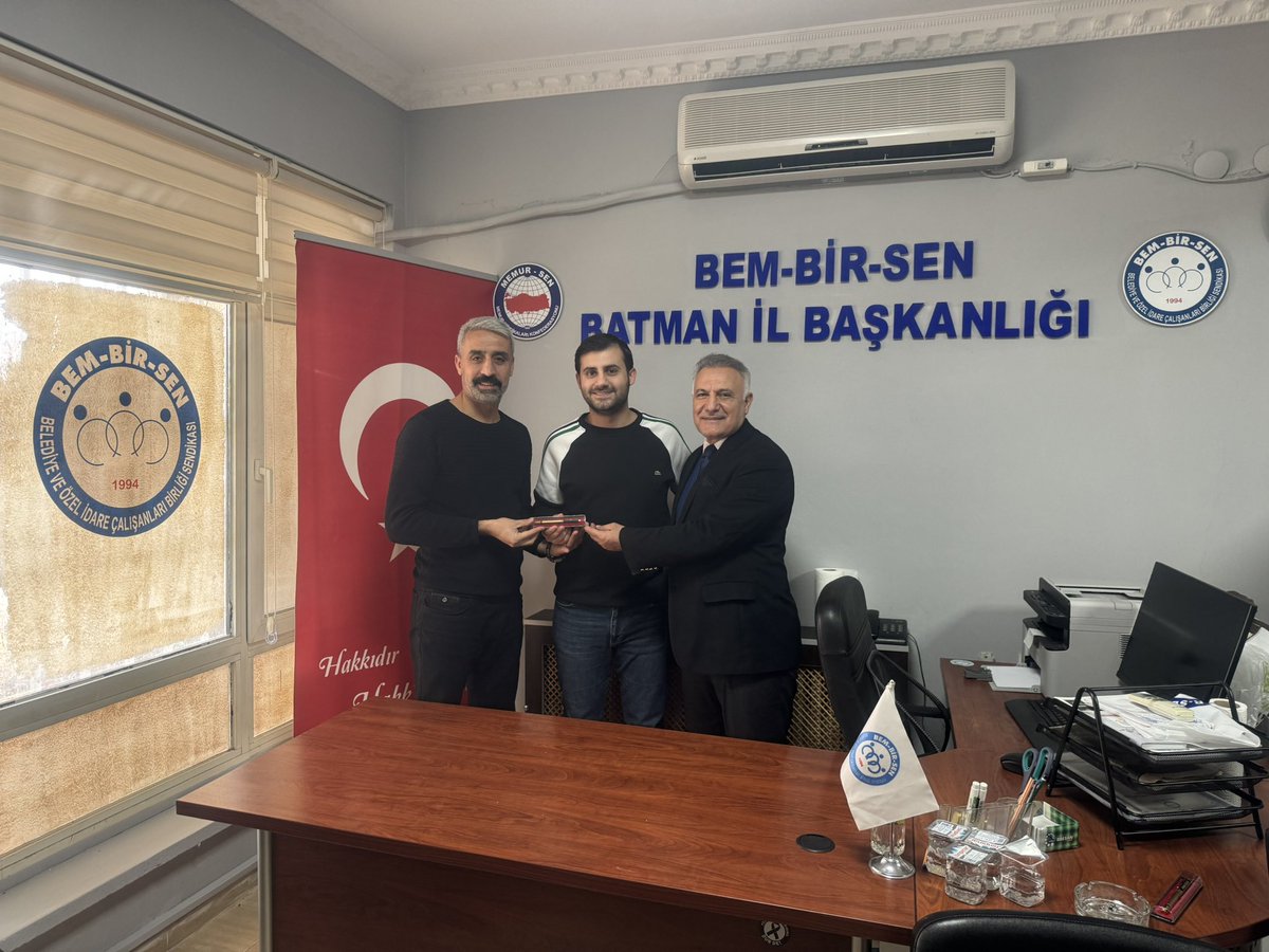 2024 yılı Görevde Yükselme ve Ünvan Değişikliği sınavını kazanan üyelerimizle  bir araya geldik. Hayırlı olsun. <a href="/Bem_Bir_Sen/">BEM-BİR-SEN</a> 
<a href="/Leventusl/">🇹🇷Levent USLU</a> <a href="/ahmettemel1972/">Ahmet Temel</a> <a href="/BikaSedat/">Beygua Sedat</a> <a href="/SedatBika/">Sedat BİKA</a> <a href="/FarukZihni/">Faruk Zihni</a> <a href="/ErcanOlg/">Ercan OLGUN</a> <a href="/CenkDAVULCU/">D. Cenk DAVULCU</a> <a href="/Bembirsenbatman/">Bem-Bir-Sen Batman İl Başkanlığı</a> <a href="/OmerZengin_77/">Ömer Zengin</a> @AhmetErrgin <a href="/abdulah_yildiz/">ABDULLAH YILDIZ</a> <a href="/ayezer/">Ayşe Özer</a>