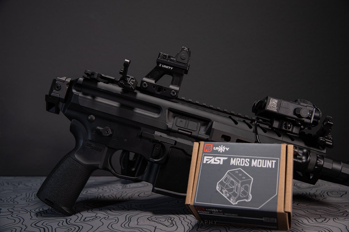 AMNBofficial's tweet image. 🚨 Just unveiled at @nssfshotshow 2025 🚨

The PTS x UNITY Tactical FAST™ MRDS Mount is here to elevate your airsoft game! 💥

More: airsoftmilsimnews.com/pts-unity-tact… 

#amnb #airsoft #unitytactical #fastmount