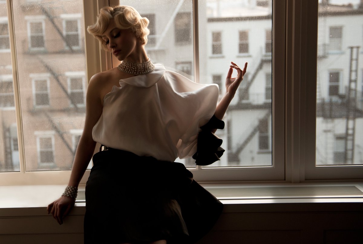 light_artists's tweet photo. GM! ☕️

''Brooklyn'' by @caitcronenberg

#AlphaCollection https://t.co/ARJ2GzwFy5