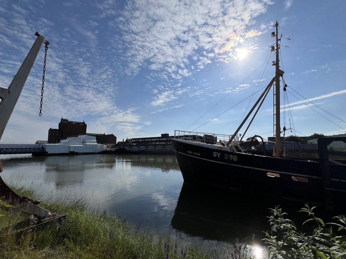 DocksBeers's tweet photo. Happy Great Grimsby Day to all who celebrate! ⚫⚪

We're incredibly proud to have our brewery and taproom right in the heart of this amazing town. 

What's your favourite thing about Grimsby? Let us know! 👇

#greatgrimsbyday #grimsby #docksbeers 

📸 @mrwilldouglas https://t.co/inUF1Sq1fm