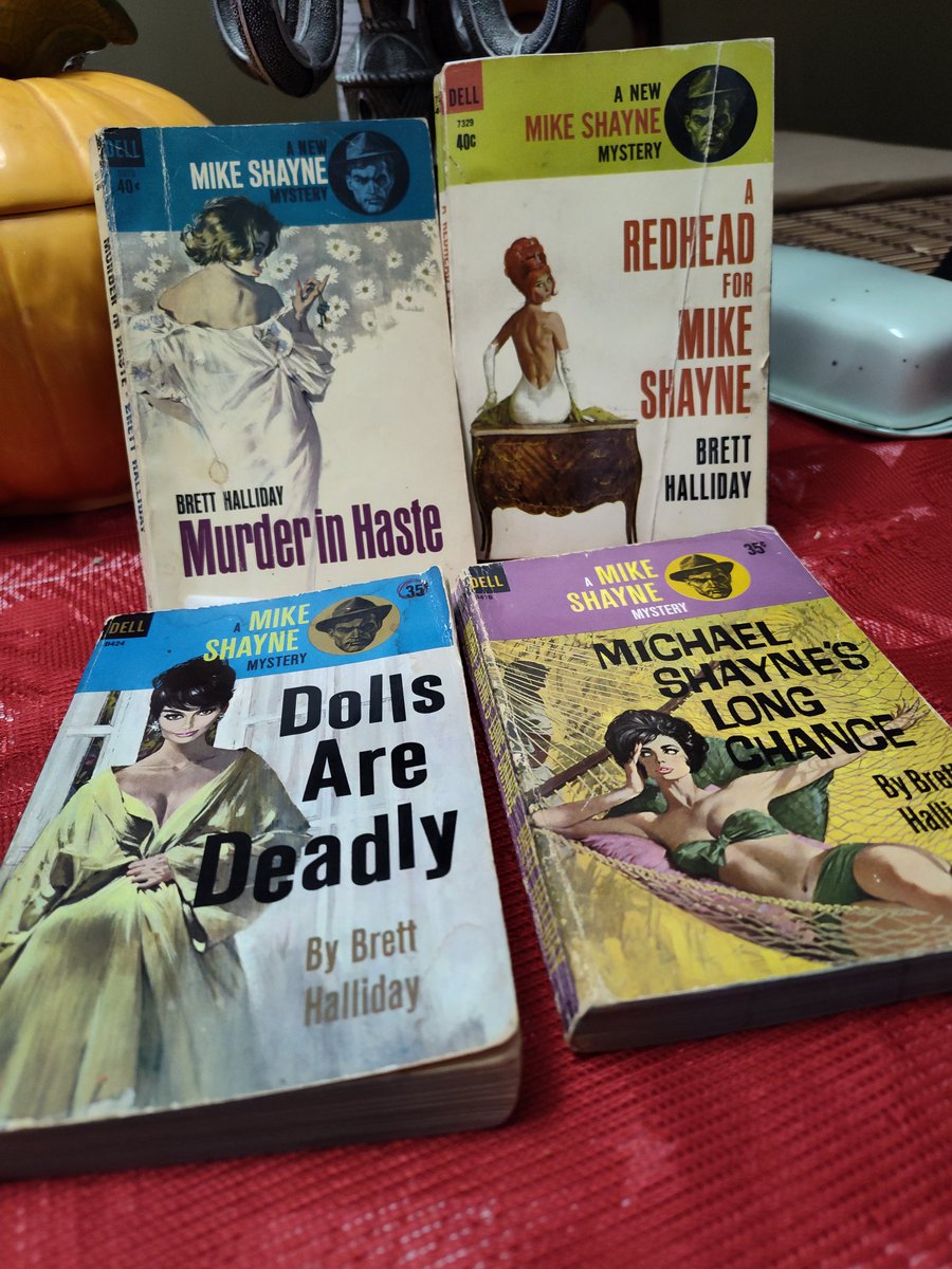 During the pandemic, Lizzie and I watched the entire Richard Denning 1960s Michael Shayne TV detective series on YouTube. I am now absolutely addicted to the books it was based on.

#hardboiled #noirnovel #noirnovels #1960s #60s #60sstyle #pulpfiction #pulpnoir