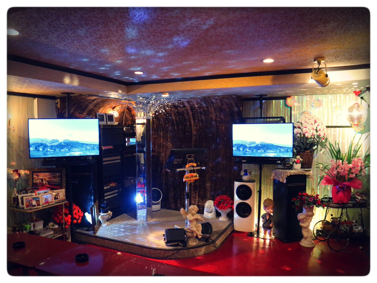 39__Free's tweet image. 日本アカデミー賞受賞のニュースにテンションが上がって、昨夜勢いで念願だったスナックカツ子の内部、羽生市のメルヘンさんに行ってきました！実際のスナックということで伺っていいのか悩んでいたのですが…とにかく最高でした！少しでも興味ある方、絶対に行った方がいいですよ🎤 #映画カラオケ行こ