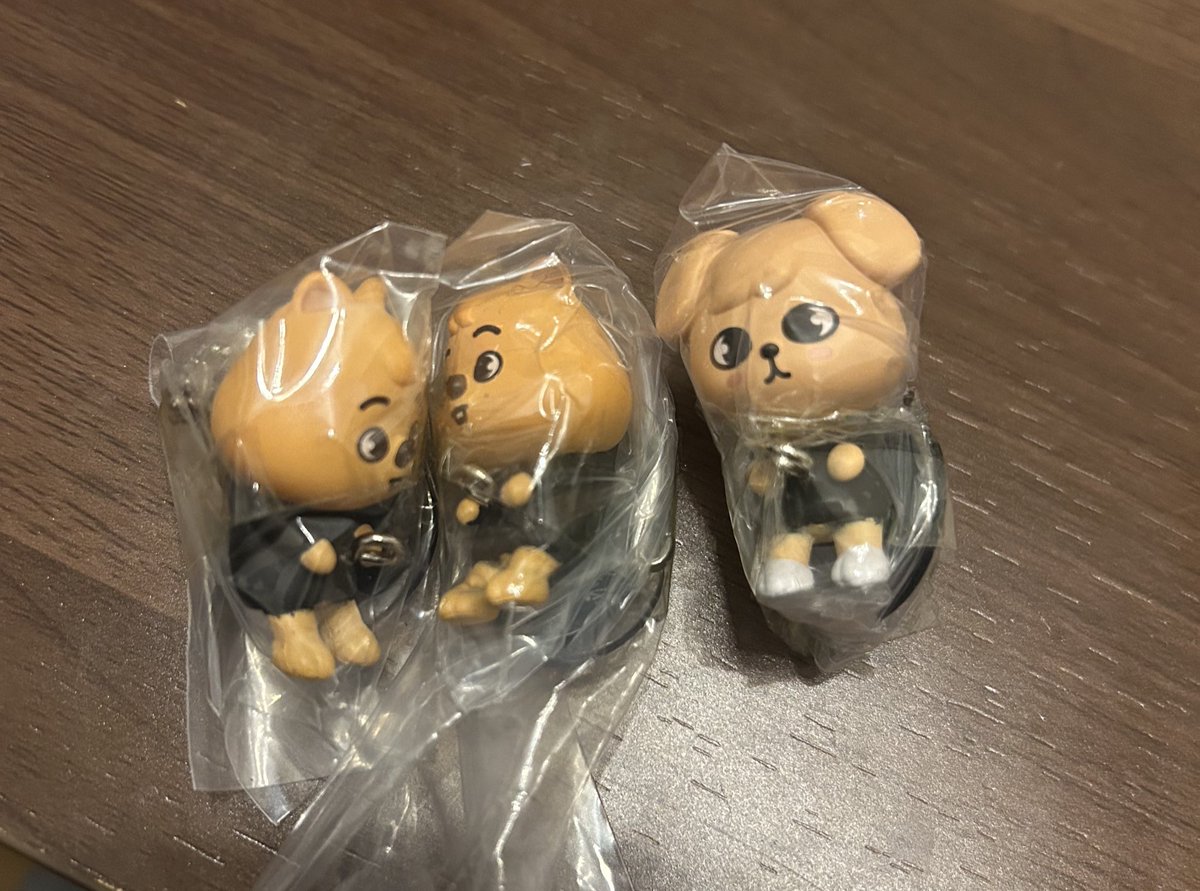 tsumuji_320's tweet photo. SKZOO ガチャ つまんでつなげてマスコット 交換　スキズ交換

【譲】🐿🐶🦀、🐿⛓️

【求】買取(定価+送料)

郵送のみです。
条件合う方いれば気軽にお声掛けください https://t.co/LBz2F2s3k4