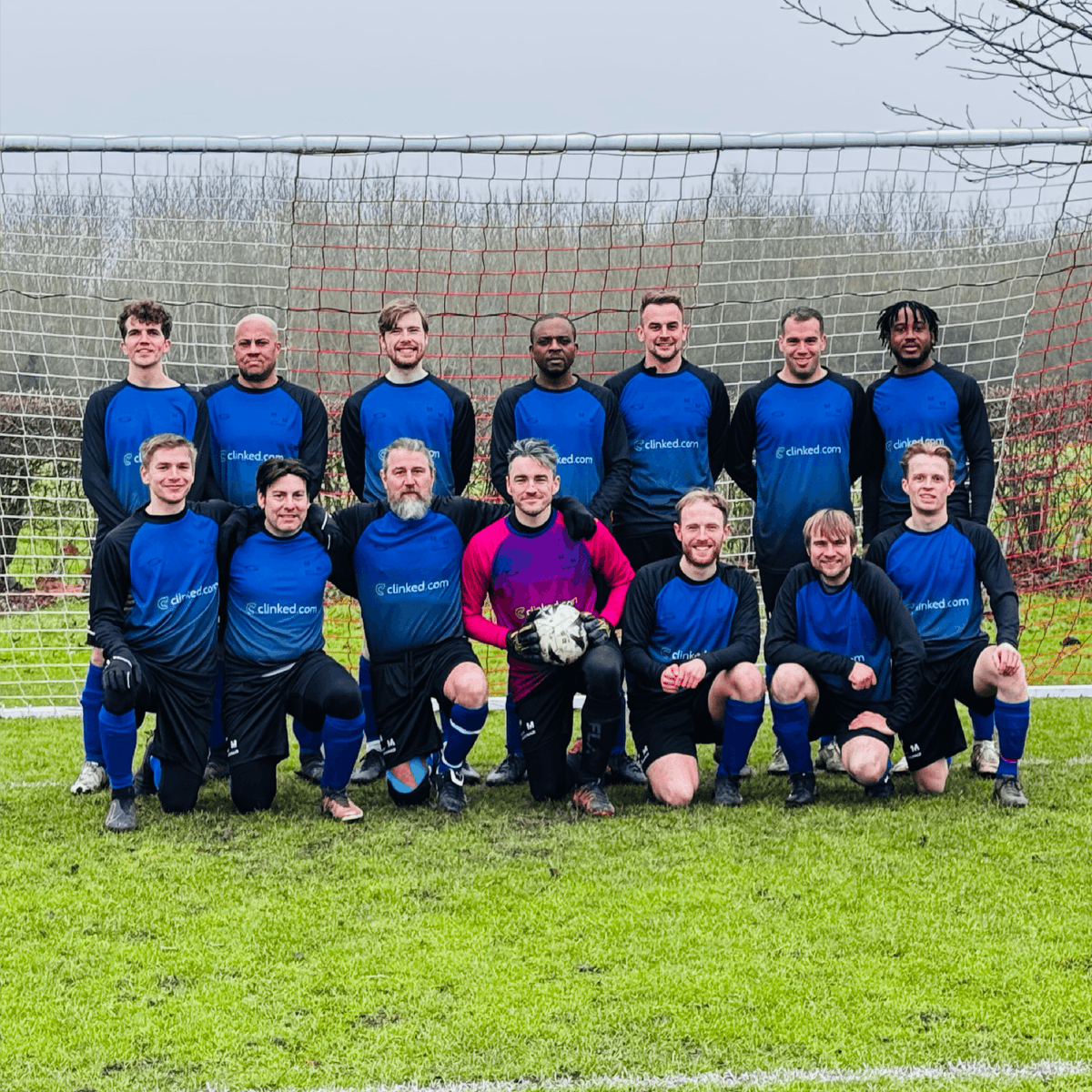 clinked's tweet photo. โฝ Winning in a brand-new kit sponsored by Clinked ๐ The @MottMacFC football team brought their A-game last Saturday, securing an away victory against Girton in the Cambridgeshire County League. ๐ฅ Could it be the magic of the new kit? We like to think so. ๐
#WinningWithStyle https://t.co/USg3JnRHwT