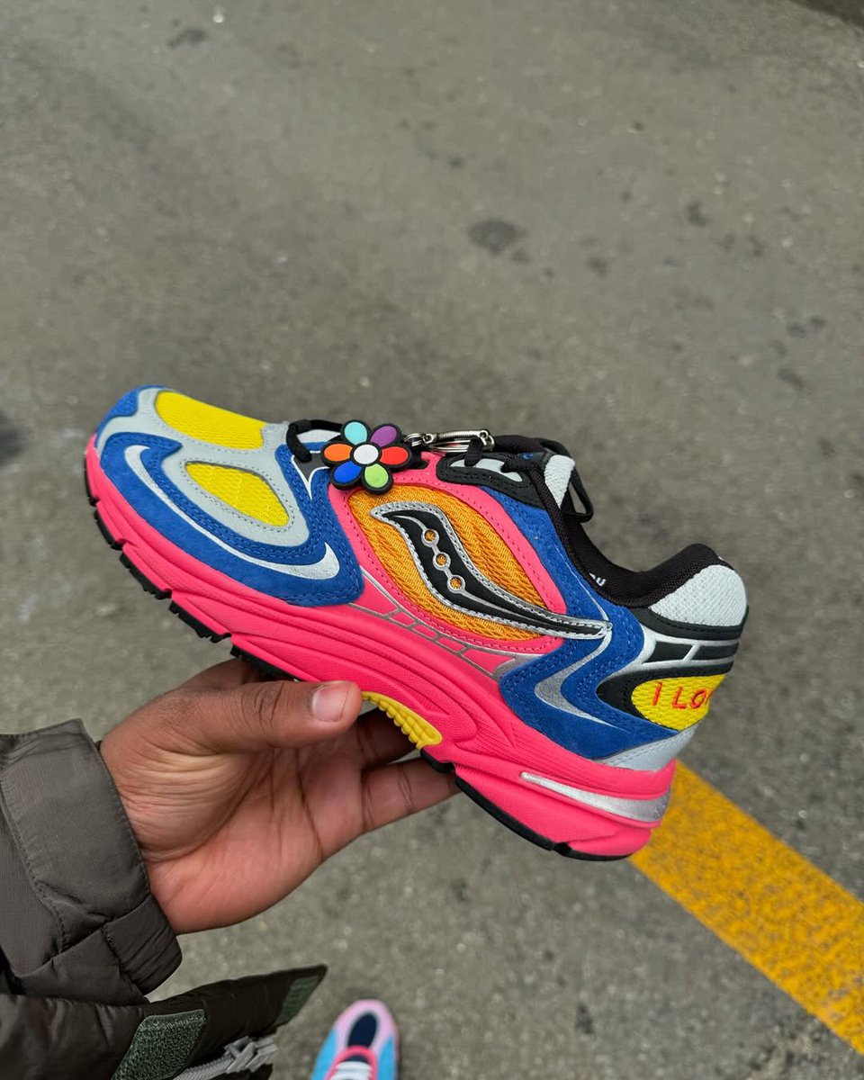 nicekicks's tweet image. “I love you but I’m busy” 

New Jae Tips x Saucony Jazz 9 💐