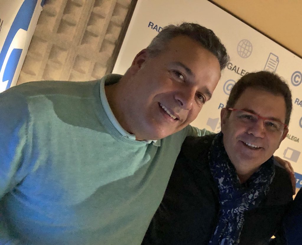 “Hoxe é un día moi triste para a miña casa”
👉 #AtaSemprePi <a href="/PacoLodeiro/">Paco Lodeiro</a> e a súa parella, Mayka, coincidiron con Piñeiro en moitos proxectos: “impresionaba pola súa capacidade, talento e versatilidade”.
📡 agalegaaudio.gal/videos/detail/…