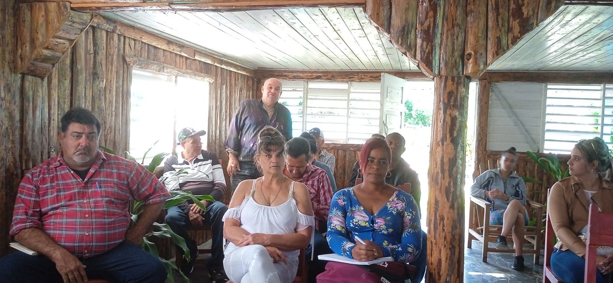 Realizamos balance de trabajo en la Empresa Agroforestal #LosPalacios, escenario donde fueron seleccionados dos compañeros, como trabajadores ejemplares para el ingreso al Partido. #PinardelRío
#Cuba 🇨🇺