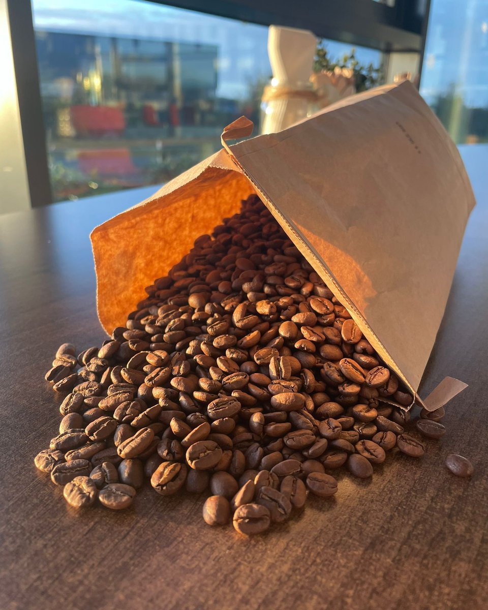 🫘 S M E L L   T H E   C O F F E E 🫘

You know its going to be a good day when the first thing you smell is fresh coffee. Especially Brazier Coffee Roasters coffee! ☕🩷👌

#LocallySourced #LovinglyPrepared